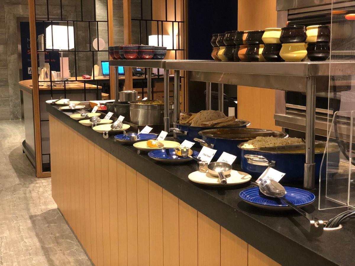 Holiday Inn Express Hyderabad Hitec City By Ihg Екстериор снимка
