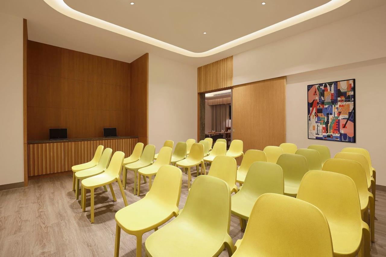 Holiday Inn Express Hyderabad Hitec City By Ihg Екстериор снимка